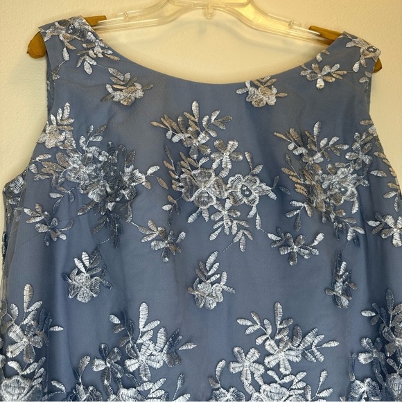 LanTing BRIDE MOB Blue Embroidery Lace Dress Size Medium - Picture 3 of 11